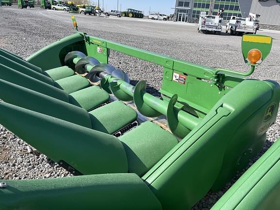 Image of John Deere 606C equipment image 1
