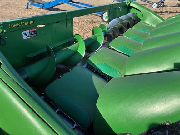 Image of John Deere 606C equipment image 1