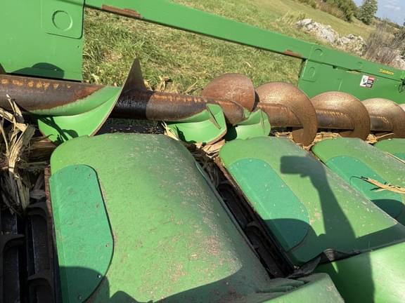 Image of John Deere 608C equipment image 2