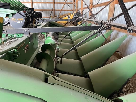 Image of John Deere 608C equipment image 3