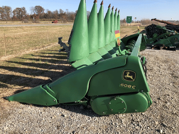 Main image John Deere 608C