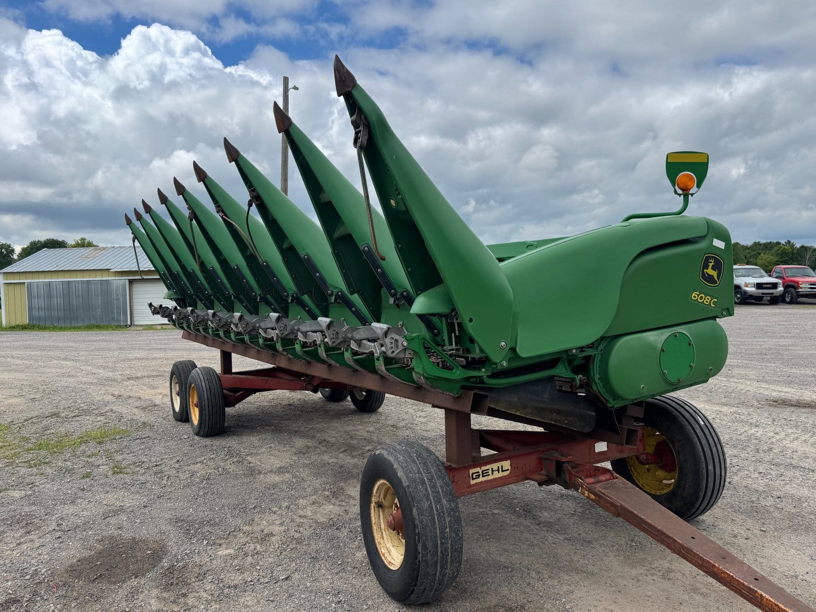 2015 John Deere 608C Equipment Image0