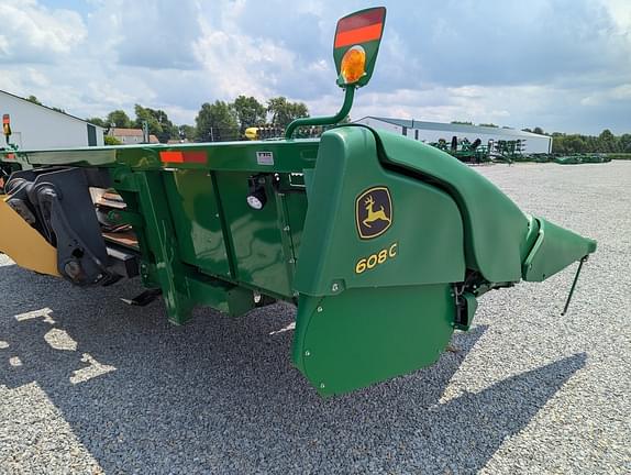 Image of John Deere 608C equipment image 2