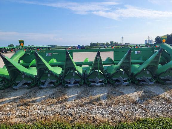 Image of John Deere 608C equipment image 3