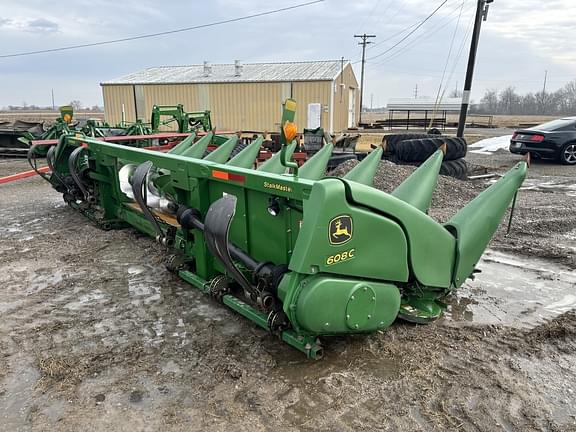 Image of John Deere 608C equipment image 4