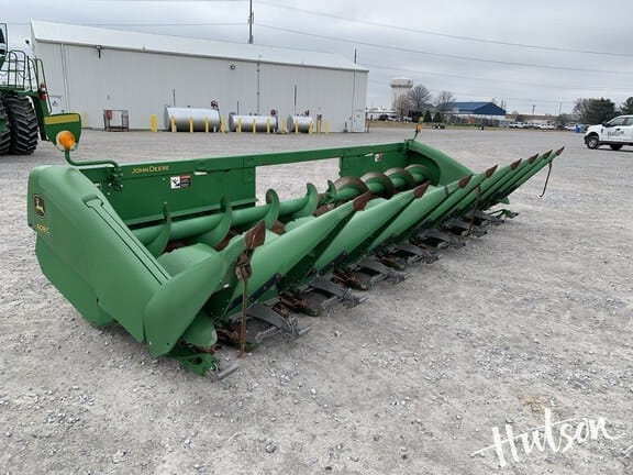 2015 John Deere 608C Equipment Image0