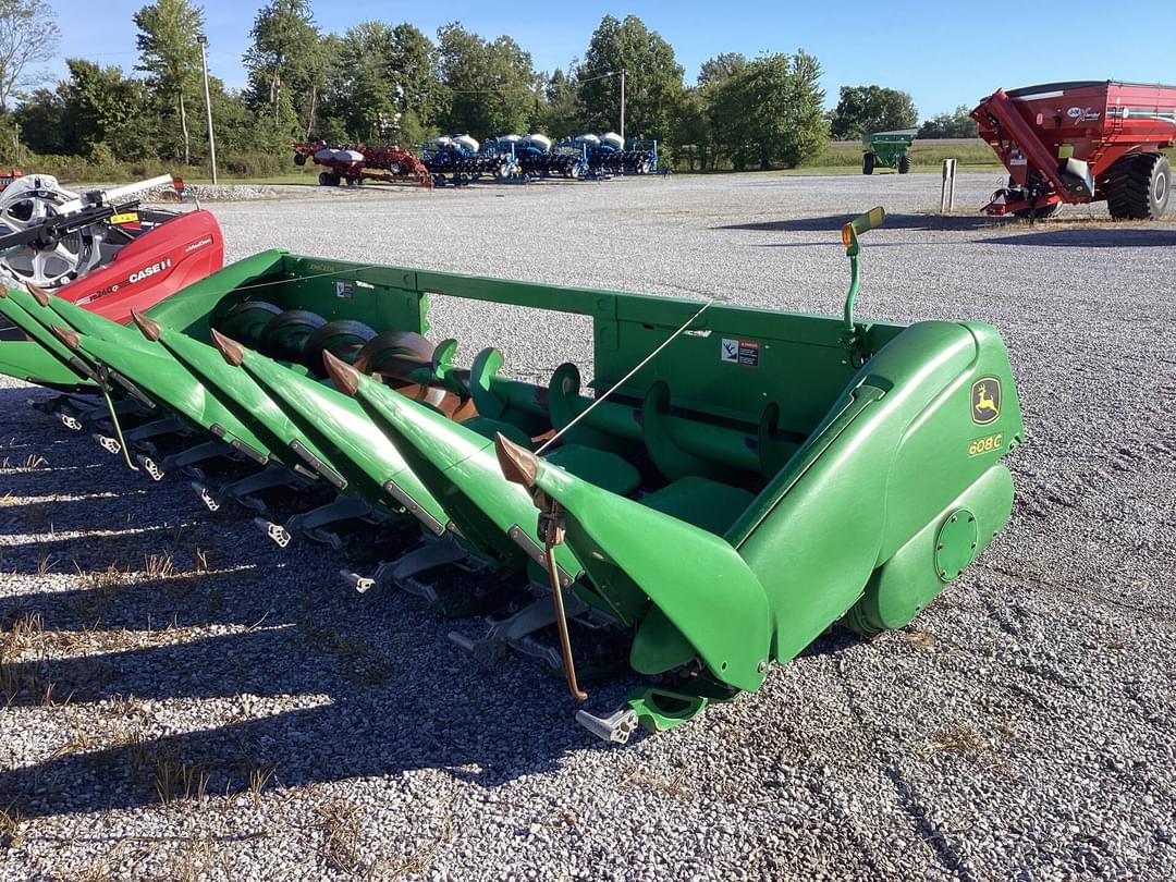 Image of John Deere 608C Image 0
