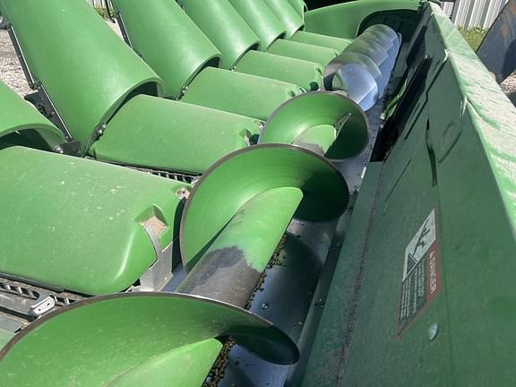 Image of John Deere 608C equipment image 3