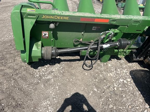 Image of John Deere 608C equipment image 4
