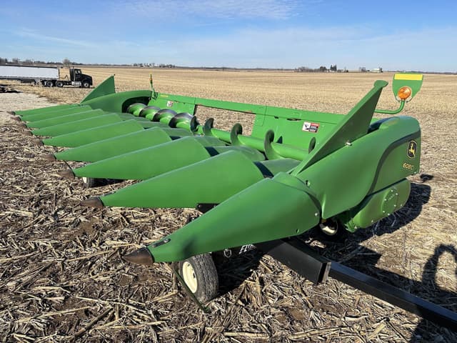 Image of John Deere 608C equipment image 1