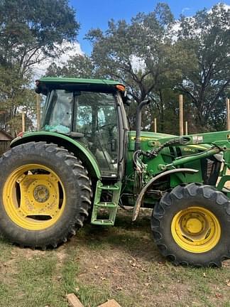 Image of John Deere 6105D equipment image 1