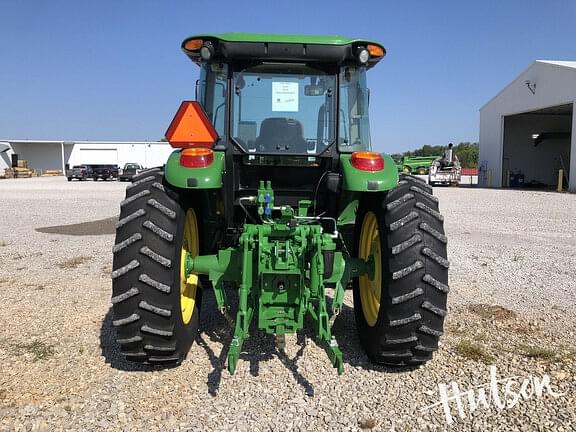 Image of John Deere 6105D equipment image 3