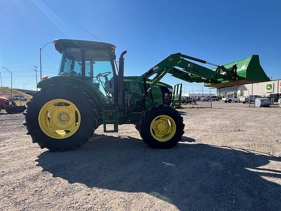 Image of John Deere 6105D equipment image 4