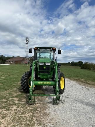Image of John Deere 6105D equipment image 2