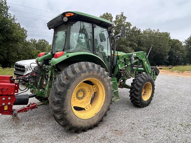 Image of John Deere 6105D equipment image 2