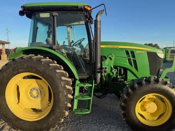 Main image John Deere 6105D