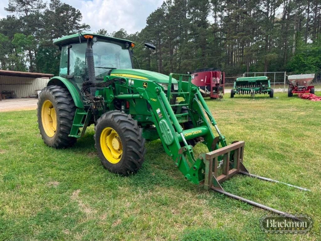 2015 John Deere 6150D Equipment Image0