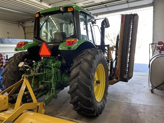 Image of John Deere 6105M equipment image 3