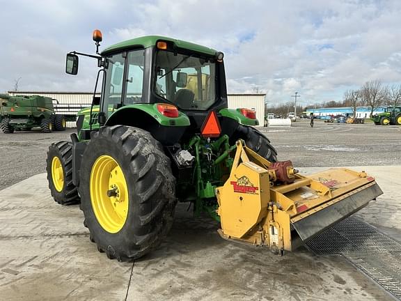 Image of John Deere 6105M equipment image 2