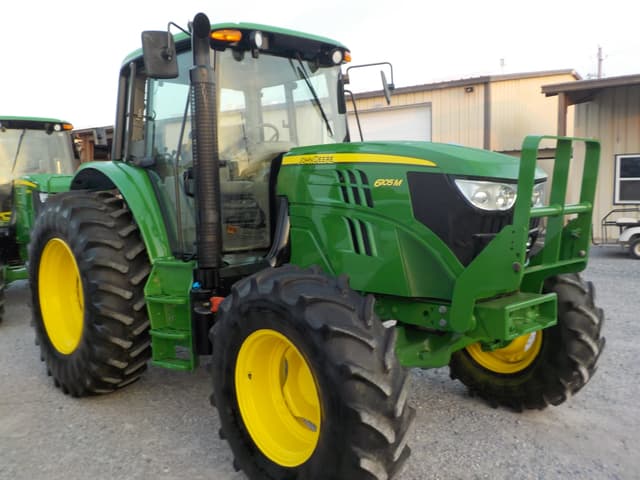 Image of John Deere 6105M equipment image 1