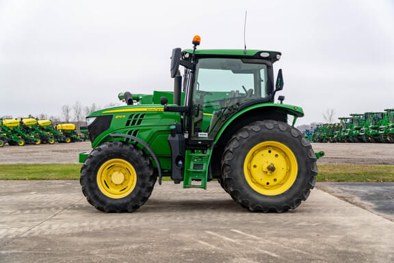 Image of John Deere 6110R equipment image 1