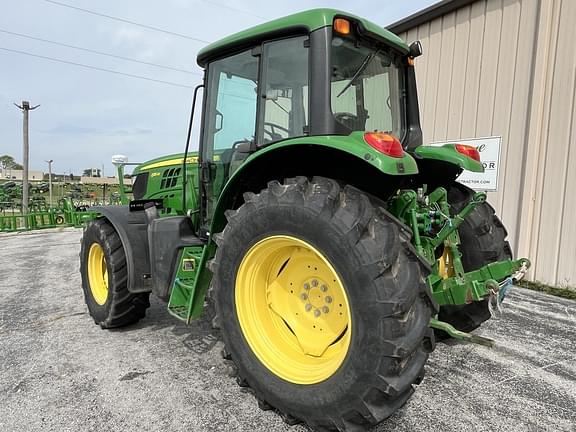 Image of John Deere 6115M equipment image 2