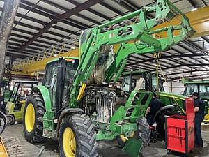 2015 John Deere 6115M Image