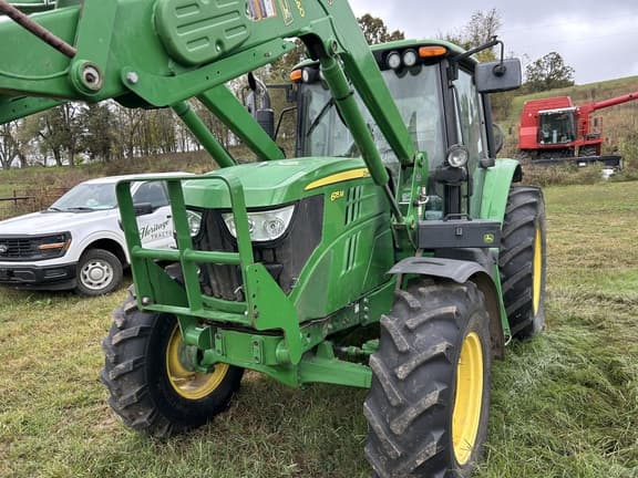 Image of John Deere 6115M equipment image 4