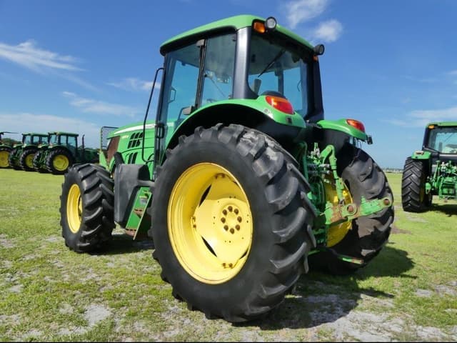 Image of John Deere 6115M equipment image 3