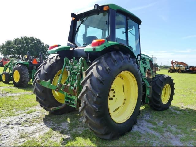 Image of John Deere 6115M equipment image 2