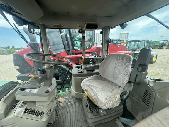 Image of John Deere 6115M equipment image 3