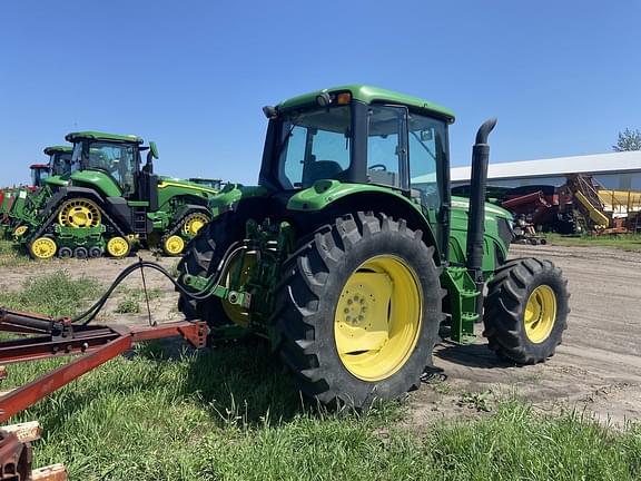 Image of John Deere 6115M equipment image 3
