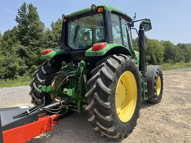 Image of John Deere 6115M equipment image 3