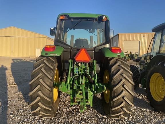 Image of John Deere 6115M equipment image 3