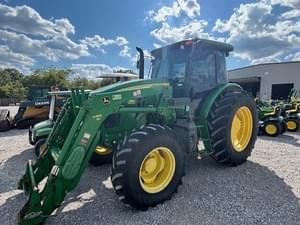2015 John Deere 6120E Image