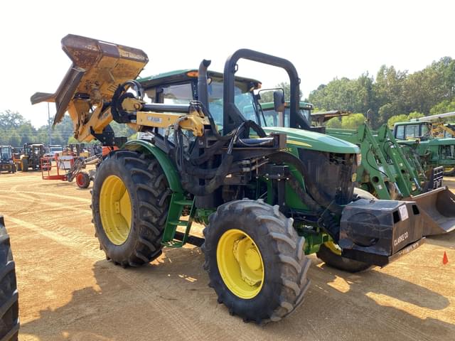 Image of John Deere 6120E equipment image 3