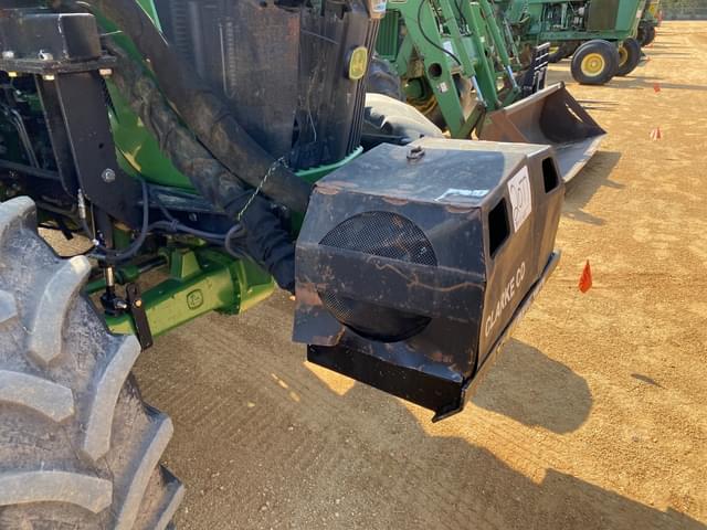 Image of John Deere 6120E equipment image 4