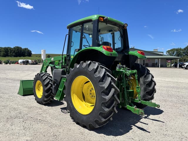 Image of John Deere 6120M equipment image 2