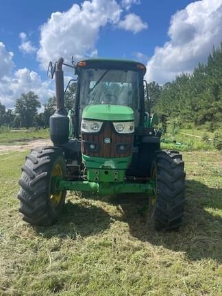 Image of John Deere 6120M equipment image 1