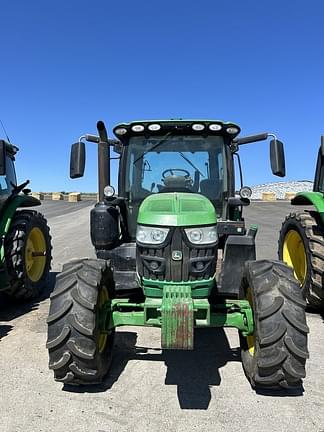 Image of John Deere 6120R equipment image 1