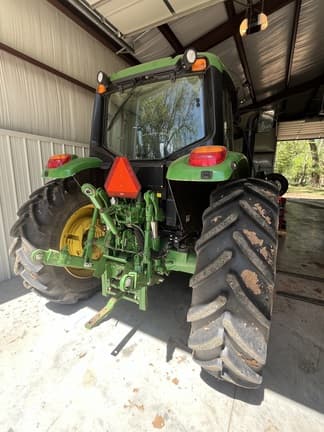 Image of John Deere 6125M equipment image 1