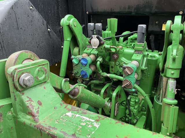 Image of John Deere 6125M equipment image 3