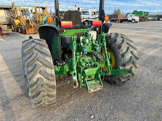 Image of John Deere 6125M equipment image 3