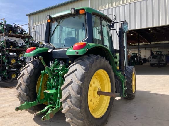 Image of John Deere 6125M equipment image 4