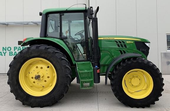 Image of John Deere 6125M equipment image 1