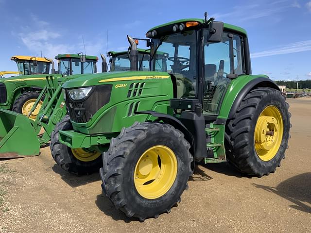 Image of John Deere 6125M equipment image 1