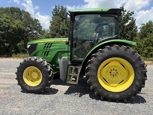 Image of John Deere 6125R equipment image 1