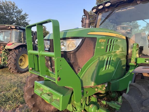 Image of John Deere 6125R equipment image 2
