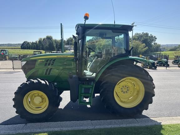 Image of John Deere 6125R equipment image 1