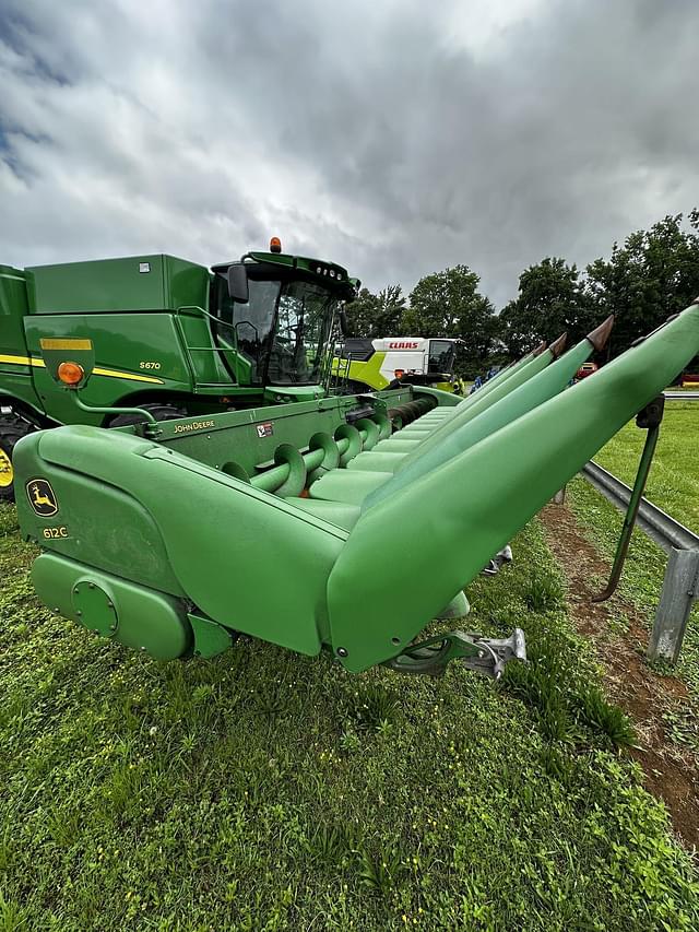 Image of John Deere 612C equipment image 4